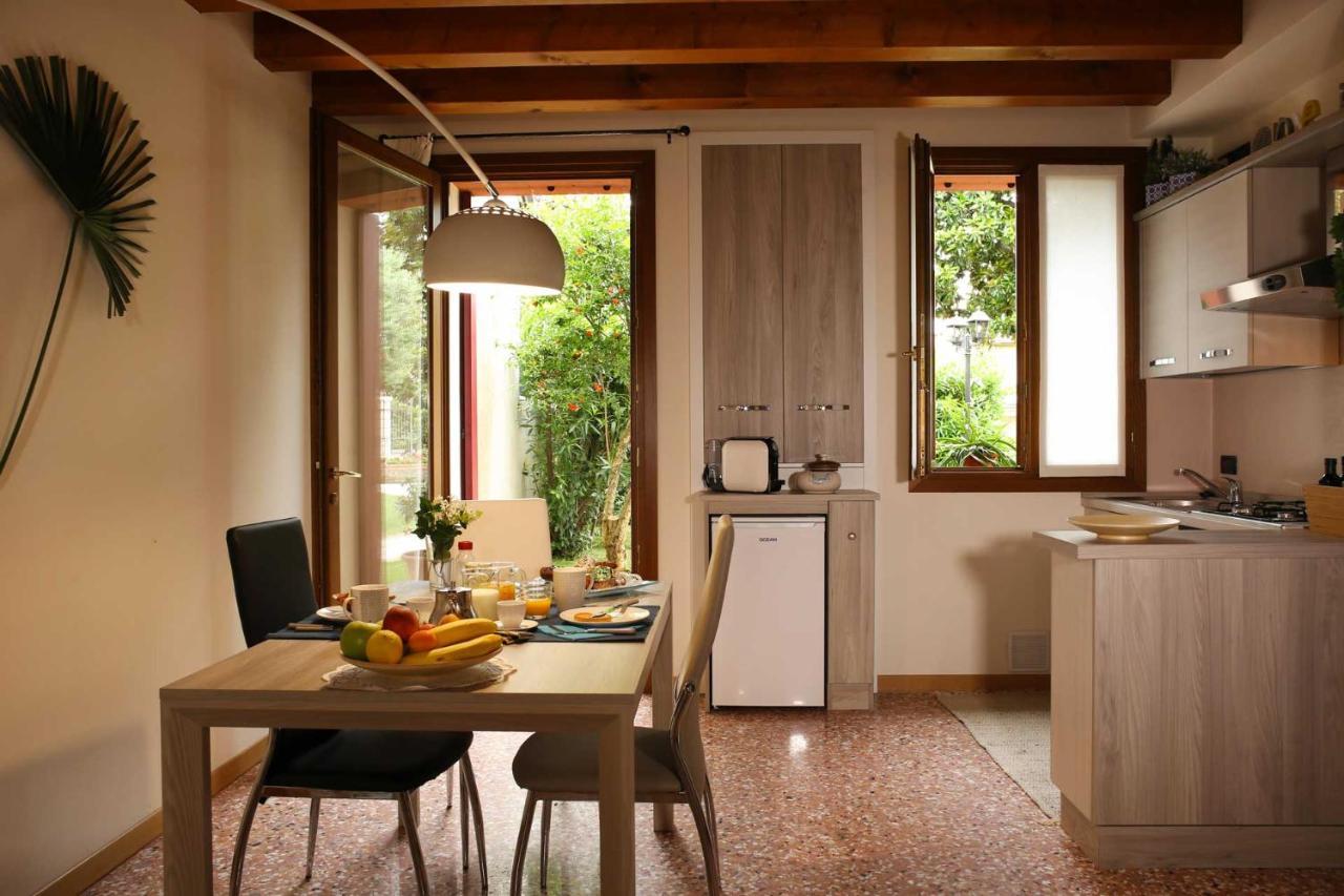 Villa Tiziano Residence Rosa Exterior photo