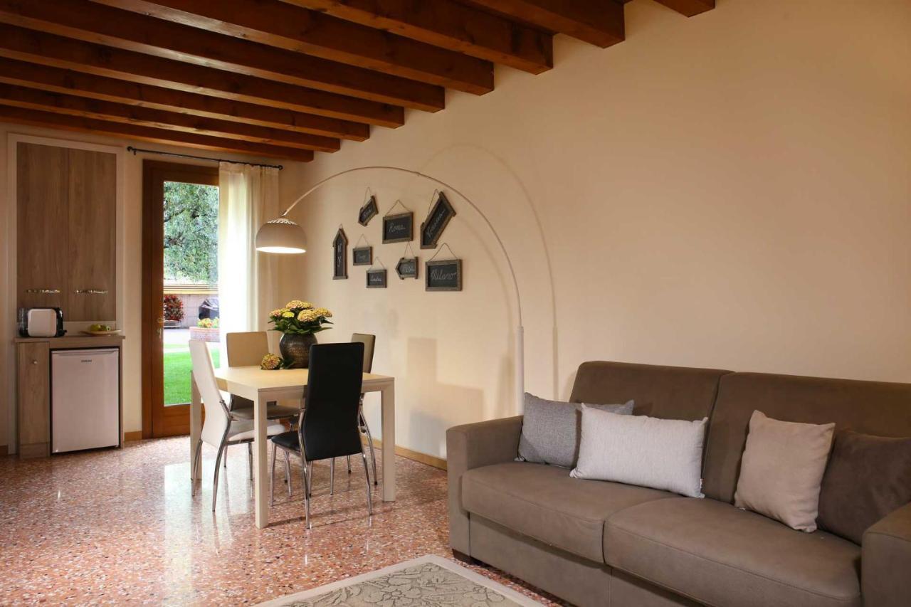 Villa Tiziano Residence Rosa Exterior photo
