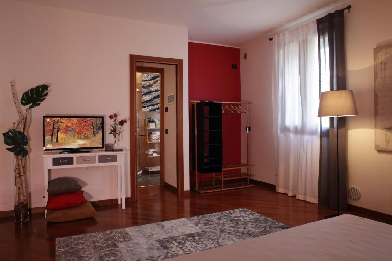 Villa Tiziano Residence Rosa Exterior photo